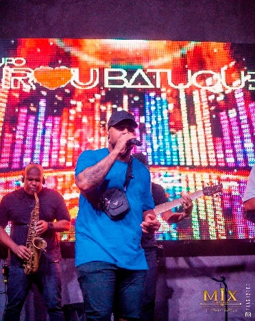 Atração no Mix Lounge